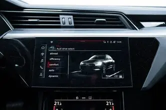 Audi e-tron, 230 kW, elekter, automaat, nelikvedu