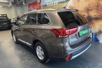 Mitsubishi Outlander, 2.0, 110 kW, bensiin, automaat, nelikvedu