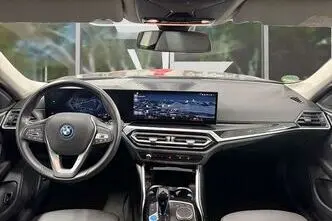 BMW i4, 210 kW, elekter, automaat, tagavedu