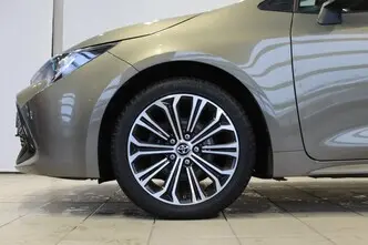 Toyota Corolla, 1.2, 85 kW, bensiin, automaat, esivedu