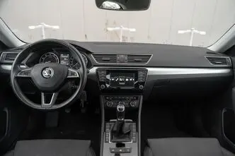 Škoda Superb, 1.0, 110 kW, bensiin, manuaal, esivedu