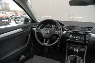 Škoda Superb, 1.0, 110 kW, bensiin, manuaal, esivedu