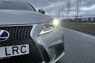 Lexus IS 300, 2.5, 133 kW, hübriid, automaat, tagavedu