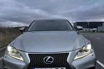 Lexus IS 300, 2.5, 133 kW, hübriid, automaat, tagavedu