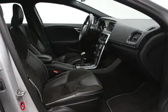 Volvo V40, 2.0, 88 kW, diisel, manuaal, esivedu