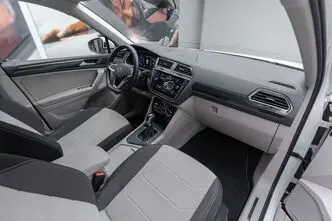 Volkswagen Tiguan, 1.4, 110 kW, pistikhübriid, automaat, esivedu