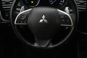 Mitsubishi Outlander, 2.0, 89 kW, pistikhübriid, automaat, nelikvedu