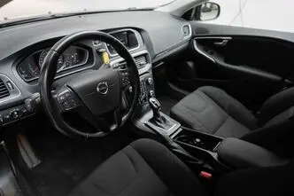 Volvo V40, 2.0, 88 kW, diisel, automaat, esivedu