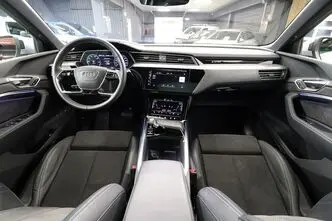 Audi e-tron, 158 kW, elekter, automaat, nelikvedu