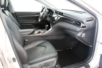 Toyota Camry, 2.5, 131 kW, hübriid, automaat, esivedu