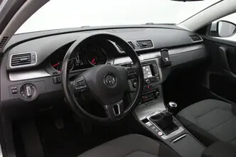 Volkswagen Passat, 1.4, 90 kW, bensiin, manuaal, esivedu