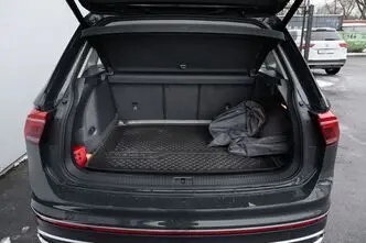 Volkswagen Tiguan, 180 kW, elekter, automaat