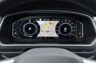 Volkswagen Tiguan, 180 kW, elekter, automaat