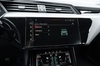 Audi e-tron, 299 kW, elekter, automaat, nelikvedu