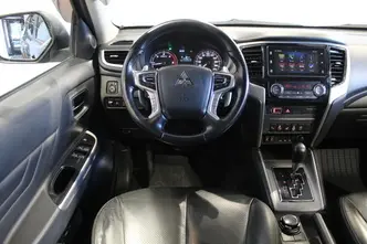 Mitsubishi L200, 2.3, 110 kW, diisel, automaat, nelikvedu