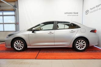 Toyota Corolla, 1.5, 92 kW, bensiin, manuaal, esivedu