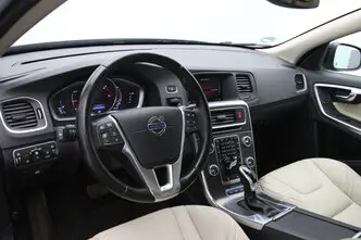 Volvo V60, 2.4, 162 kW, pistikhübriid, automaat, nelikvedu