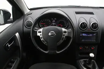 Nissan Qashqai+2, 2.0, 104 kW, bensiin, manuaal, esivedu