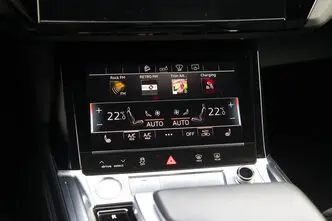 Audi e-tron, 158 kW, elekter, nelikvedu