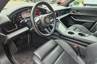 Porsche Taycan, 142 kW, elekter, automaat, nelikvedu