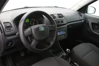 Škoda Roomster, 1.2, 63 kW, bensiin, manuaal, esivedu