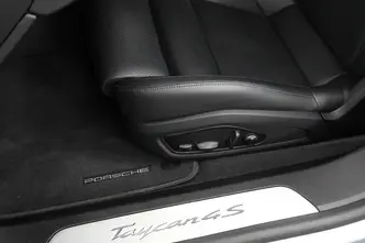 Porsche Taycan, 140 kW, elekter, automaat, nelikvedu