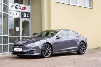 Tesla Model S, 186 kW, elekter, nelikvedu