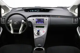 Toyota Prius, 1.8, 73 kW, hübriid, automaat, esivedu