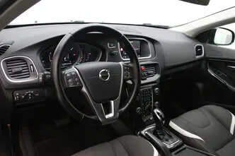 Volvo V40, 2.0, 110 kW, diisel, automaat, esivedu