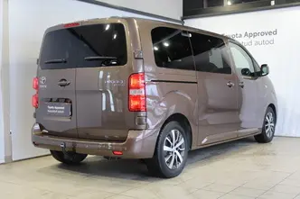 Toyota Proace, 2.0, 110 kW, дизель, механическая, передний привод