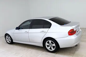 BMW 318, 2.0, 95 kW, bensiin, automaat, tagavedu