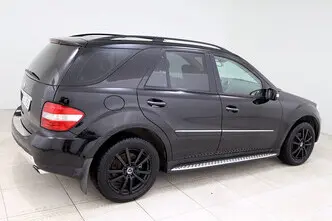 Mercedes-Benz ML 350, 3.5, 200 kW, petrol, automatic, four-wheel drive