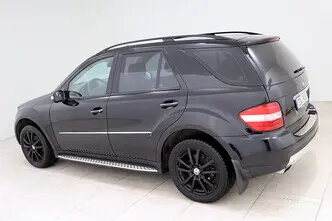 Mercedes-Benz ML 350, 3.5, 200 kW, petrol, automatic, four-wheel drive