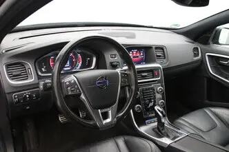 Volvo V60, 2.4, 162 kW, pistikhübriid, automaat, nelikvedu