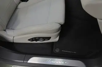 Porsche Macan, 145 kW, elekter, automaat, nelikvedu