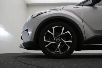 Toyota C-HR, 1.8, 72 kW, hübriid, automaat, esivedu