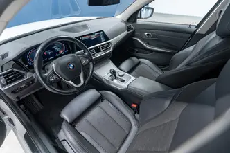 BMW 318, 2.0, 115 kW, bensiin, automaat, tagavedu