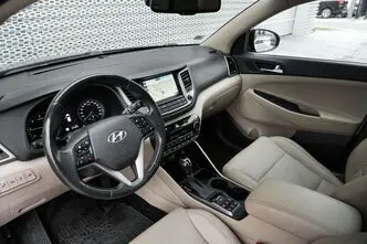 Hyundai Tucson, 2.0, 136 kW, diisel, automaat, nelikvedu