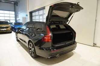 Volvo V60, 2.0, 145 kW, гибрид, автомат, передний привод