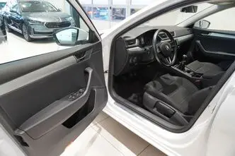 Škoda Superb, 1.4, 110 kW, bensiin, manuaal, esivedu