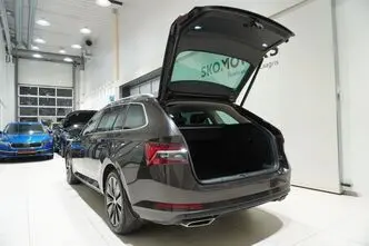 Škoda Superb, 2.0, 200 kW, бензин, автомат, полный привод