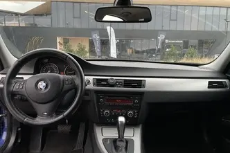 BMW 325, 3.0, 145 kW, дизель, автомат, задний привод
