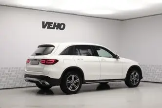 Mercedes-Benz GLC 300, 2.0, 143 kW, plug-in hybrid, automatic, four-wheel drive