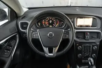 Volvo V40, 2.0, 90 kW, bensiin, automaat, esivedu