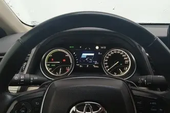 Toyota Camry, 2.5, 131 kW, hübriid, automaat, esivedu