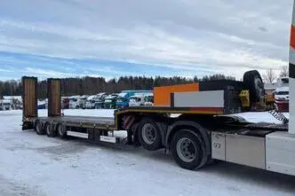 Kässbohrer Lowbed LB3E + STEERING + LIFTING AXLE