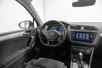 Volkswagen Tiguan, 2.0, 110 kW, bensiin, automaat, esivedu