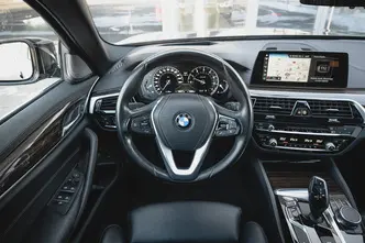 BMW 530, 2.0, 185 kW, bensiin, automaat, nelikvedu