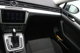 Volkswagen Passat, 1.6, 88 kW, diisel, automaat, esivedu