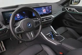 BMW i4, 400 kW, электричество, автомат, полный привод